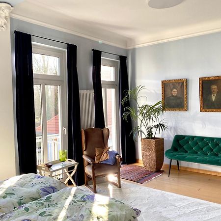 Ruhige Wohnung In Zentral Gelegener Gruenderzeitvilla Олденбург Екстериор снимка